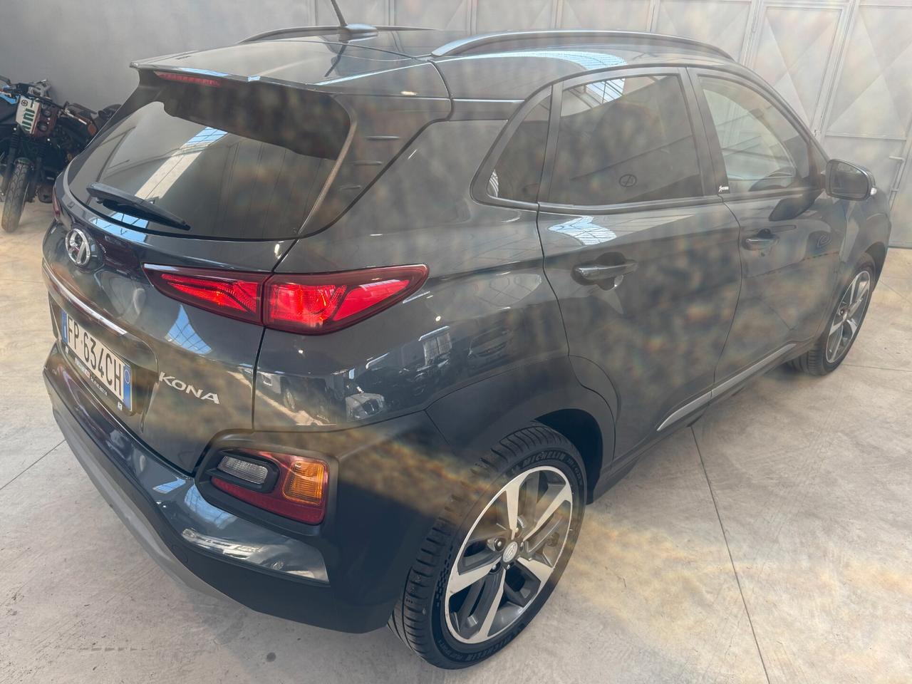 Hyundai Kona 1.0 T-GDI Xpossible SAFETY PACK