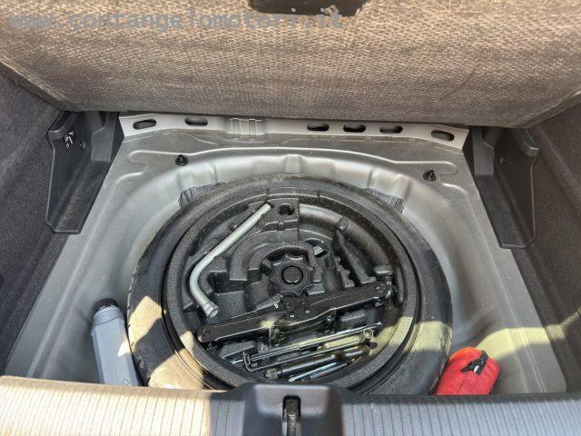 AUDI Q2 1.6 TDI S tronic Black