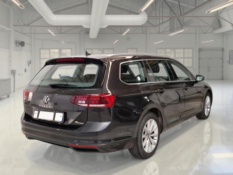 VOLKSWAGEN PASSAT VARIANT 2.0 TDI SCR EVO 110kW Business BMT DSG
