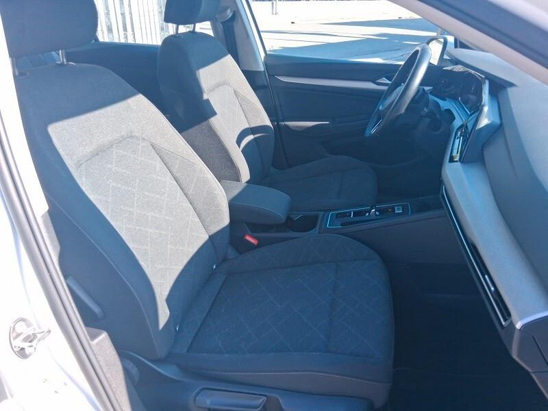 Volkswagen Golf 1.0 eTSI EVO DSG Life