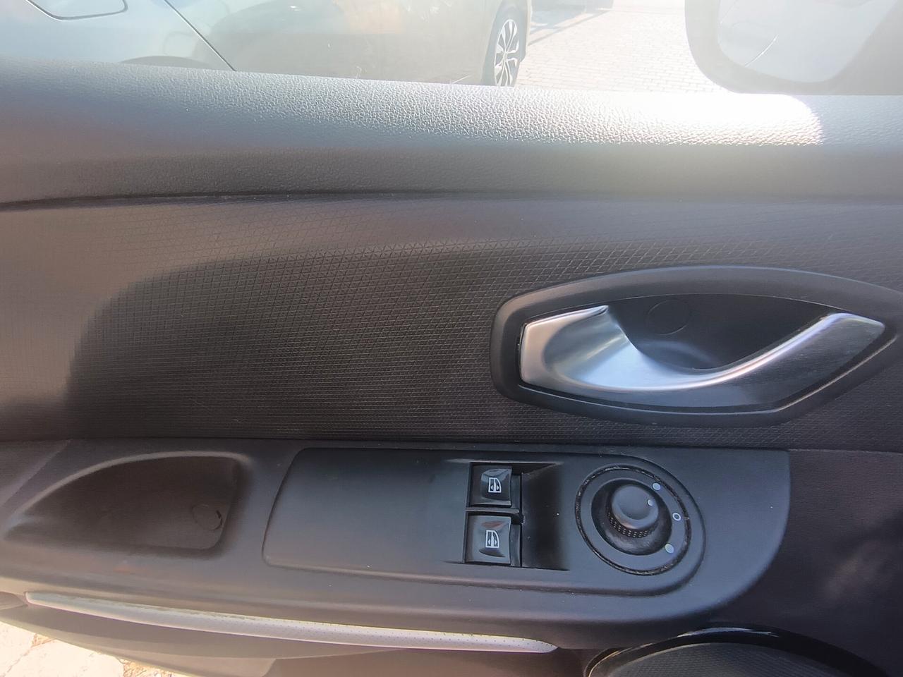 Renault Clio TCe 12V 90CV Start&Stop 5 porte Energy Duel2 "FINO AL 15/08 P.P.INCLUSO"