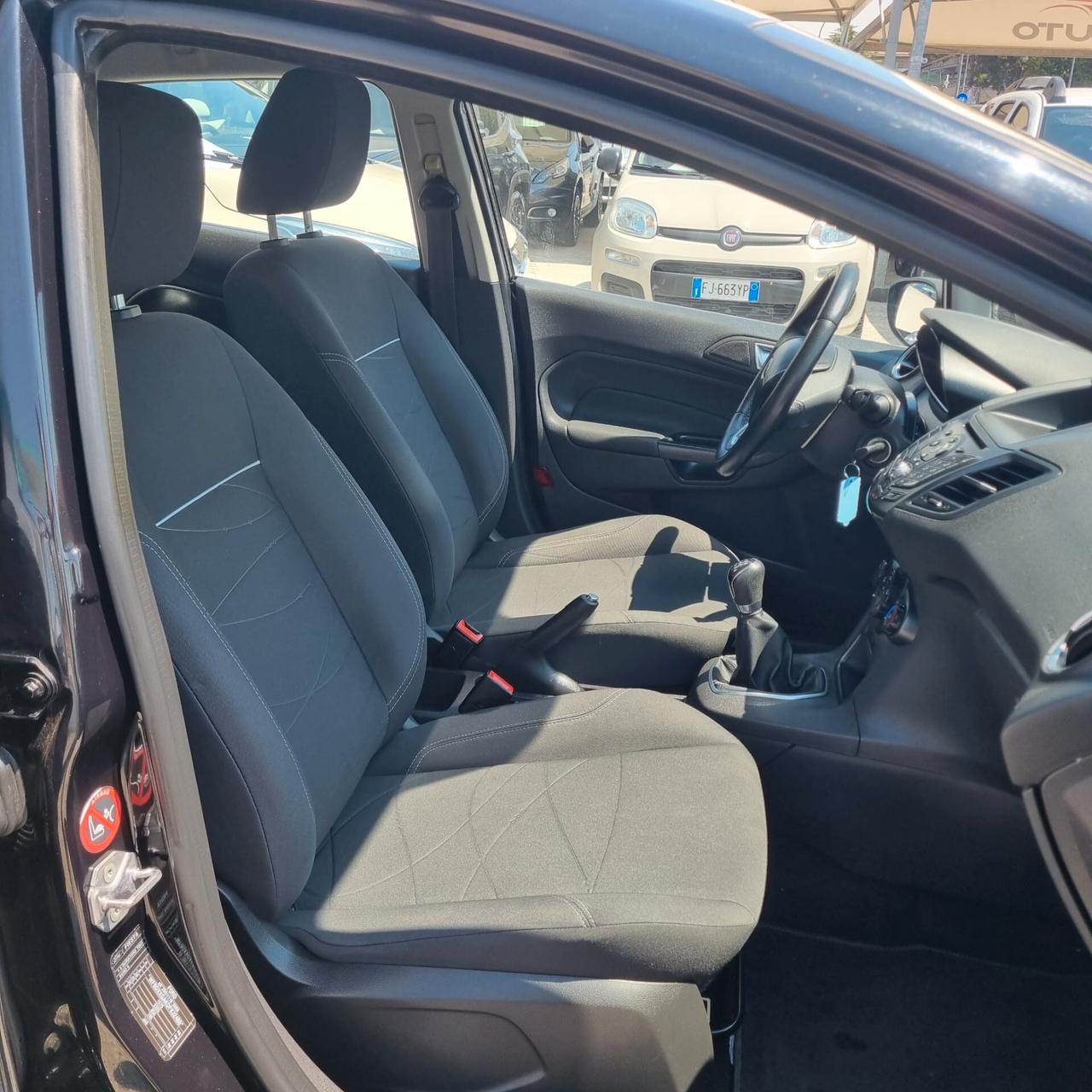 Ford Fiesta 1.5 TDCi 75CV 5 porte Titanium