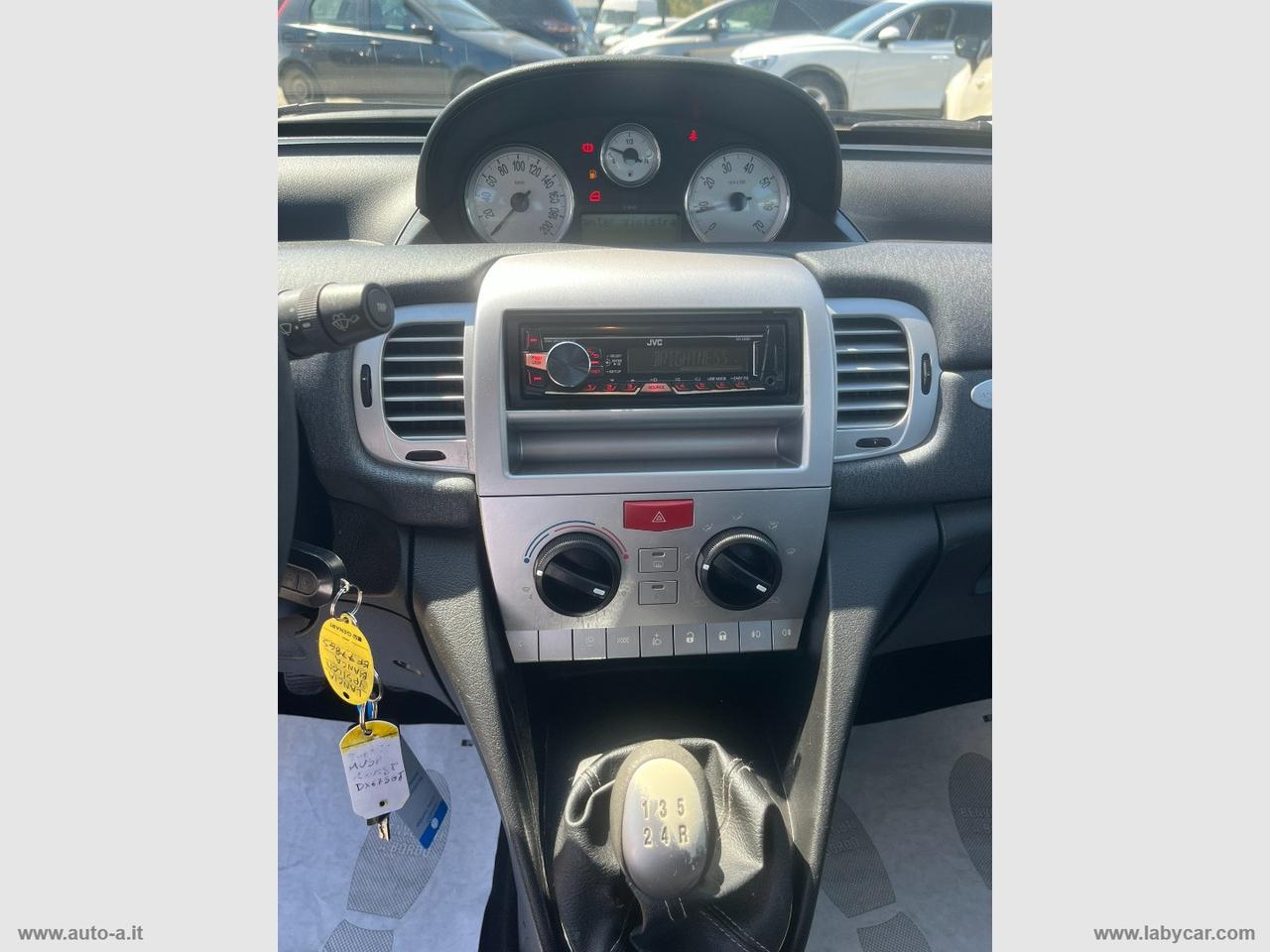 LANCIA Ypsilon 1.2 69 CV Platino