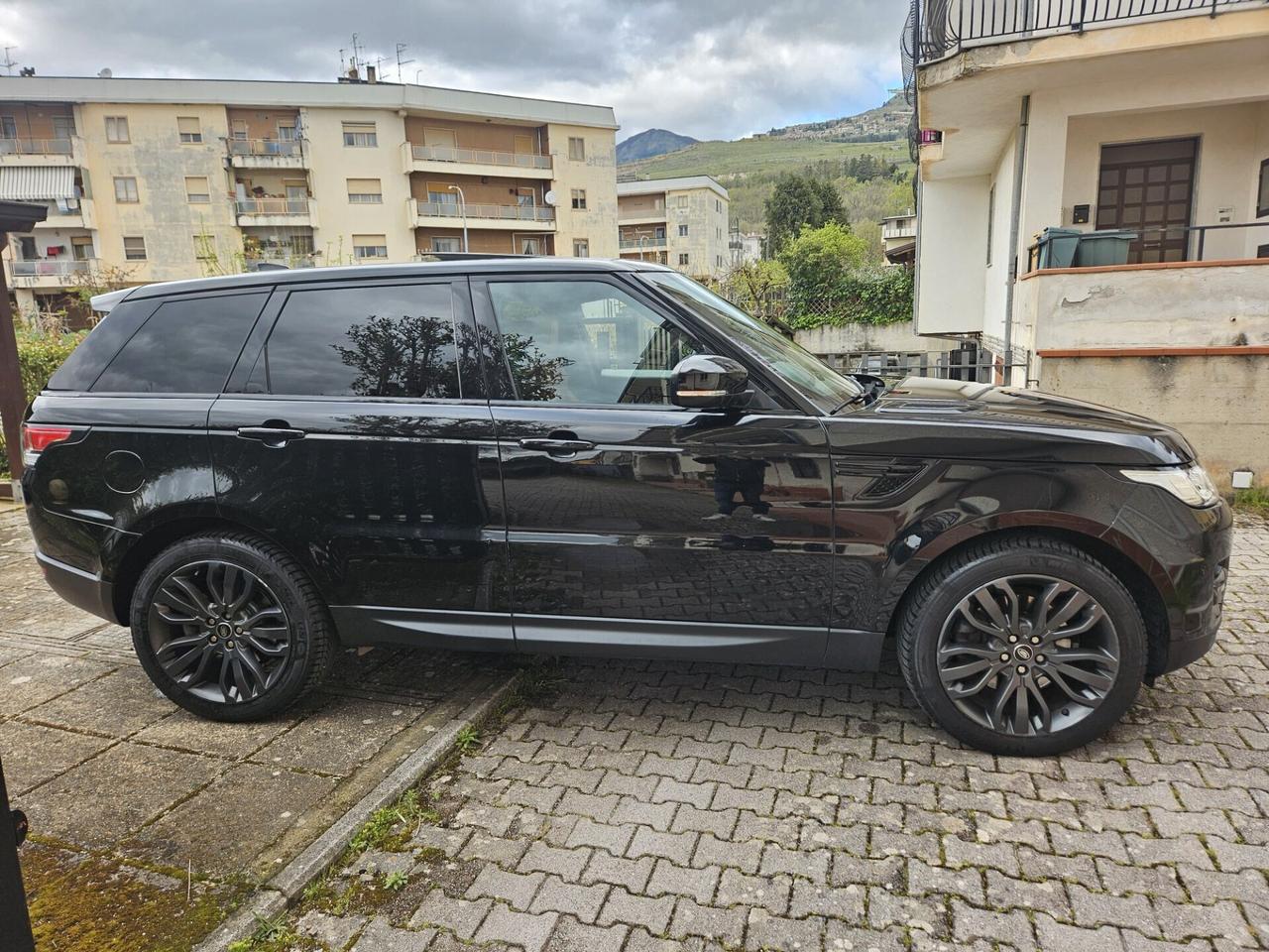 Land Rover Range Rover Sport 3.0 TDV6 HSE Dynamic