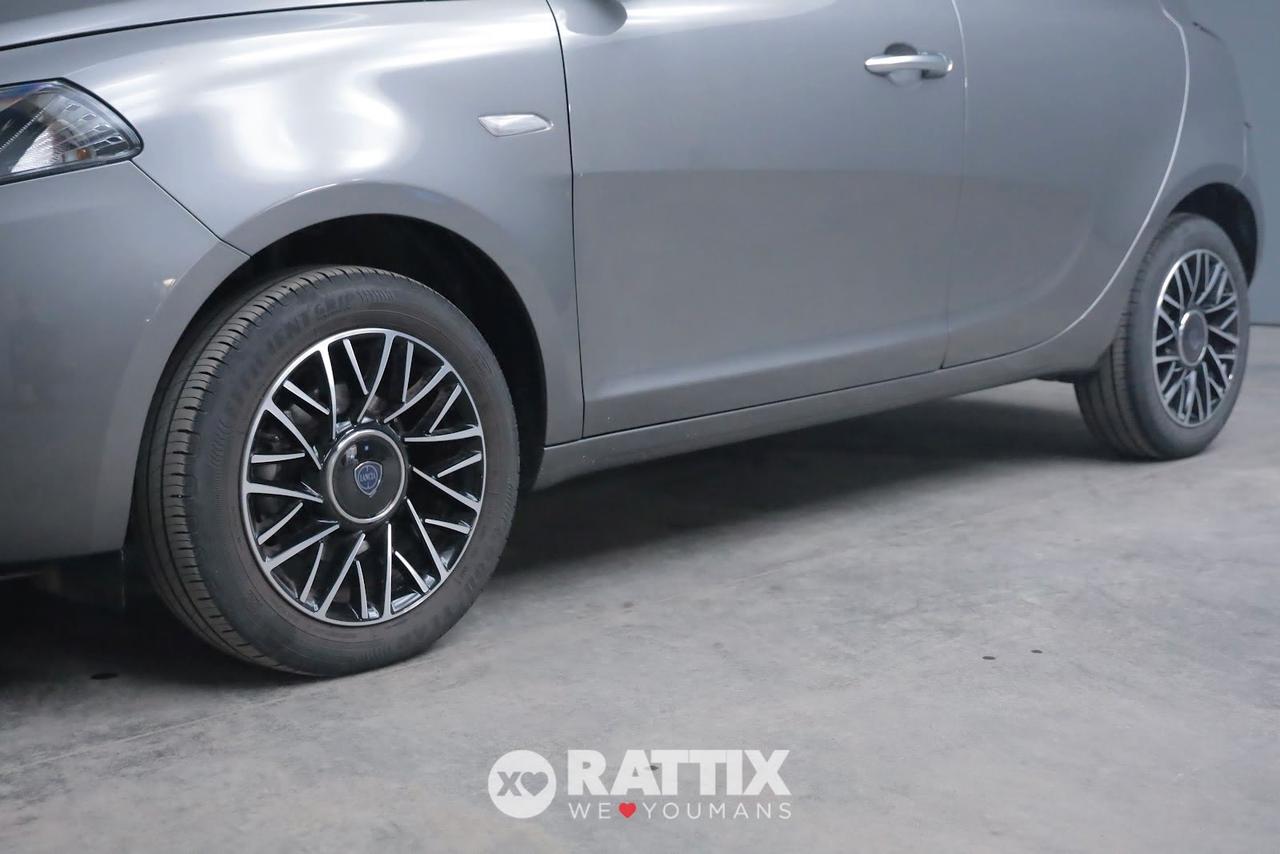Lancia Ypsilon 1.0 Firefly Hybrid 70CV Platino