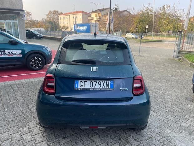 FIAT 500BEV ICON U44707