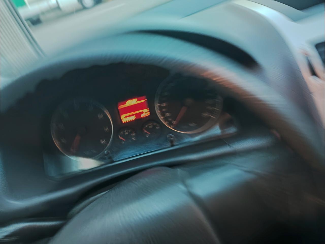 Volkswagen Touran 1.6 Conceptline