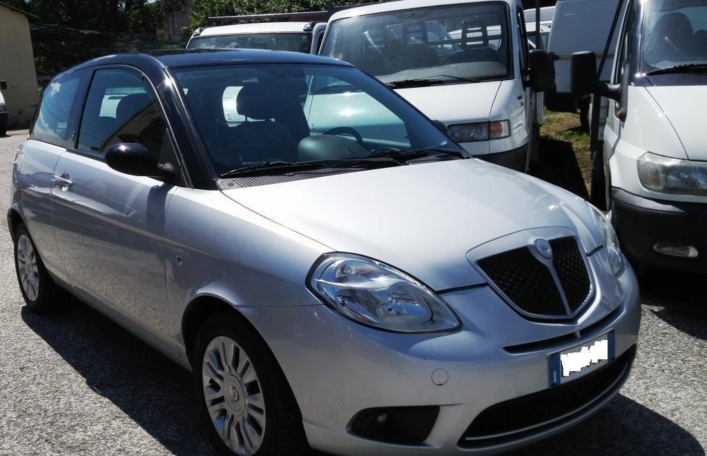 LANCIA - Ypsilon - 1.4 16V Sport MomoDesign