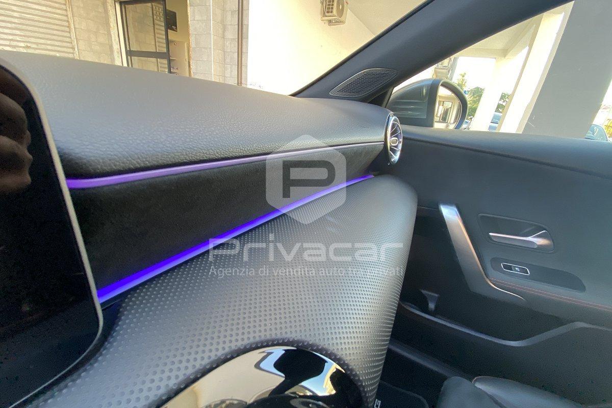 MERCEDES A 200 d Automatic Premium