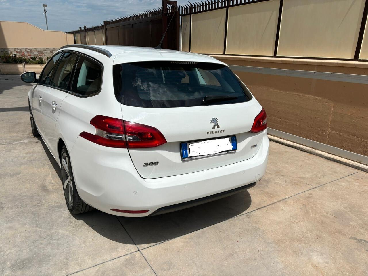 Peugeot 308 BlueHDi 120 S&S EAT6 SW GT Line
