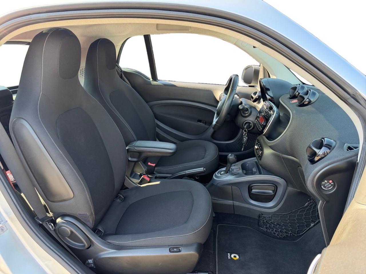 Smart fortwo coupe Fortwo 1.0 Passion 71cv - Unipro - Promo finanziamento - Bracciolo - Sedili riscaldabili - Tetto