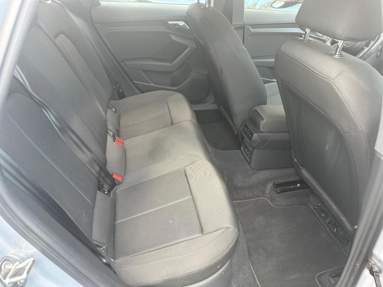 Audi A3 SPB 30 TDI Business Advanced