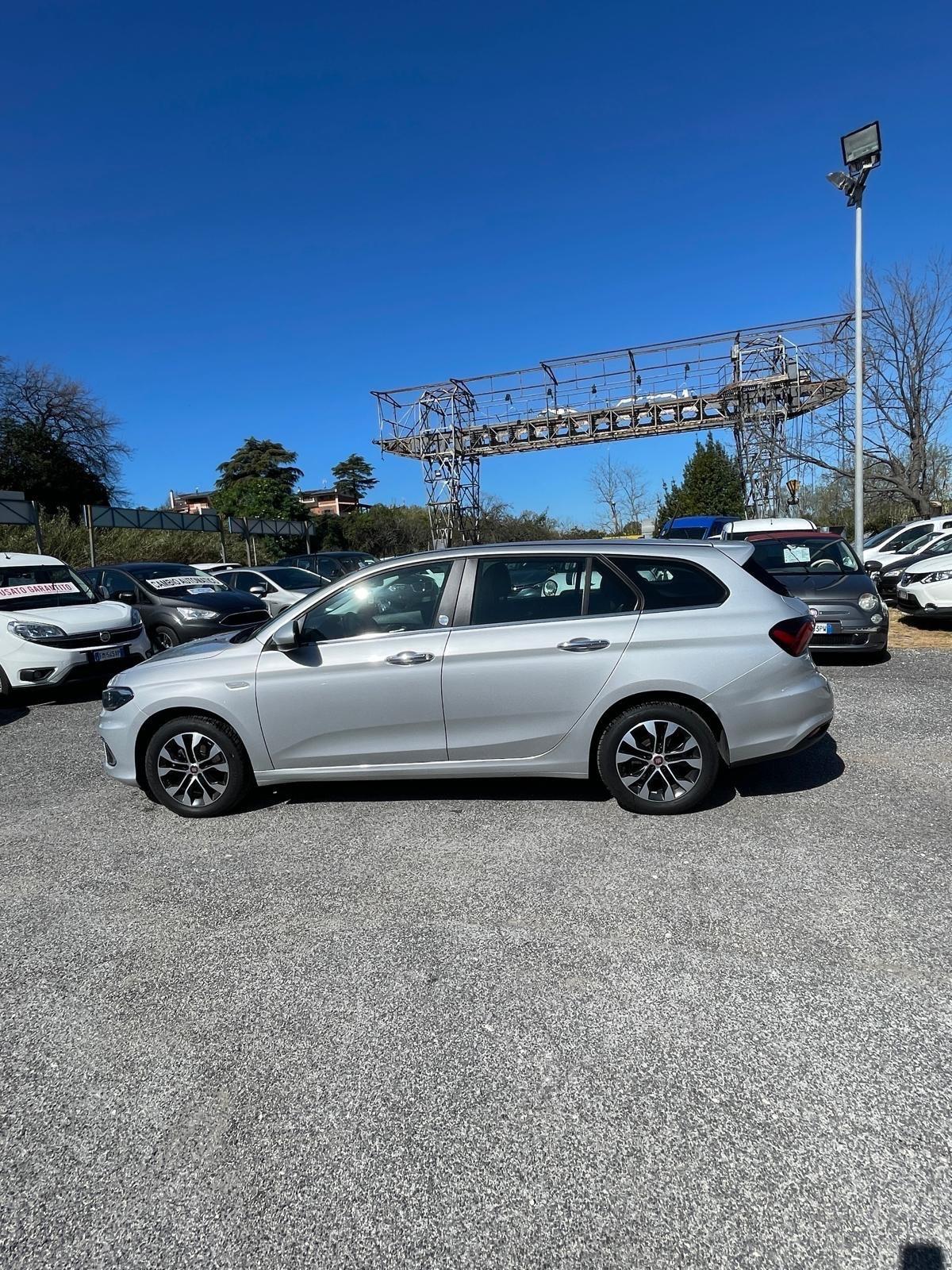 Fiat Tipo 1.6 Mjt SW S-Design LOUNGE CAMERA APPLE CAR PLAY FUL LED MULTIF. PDC CLIMA TRONIC