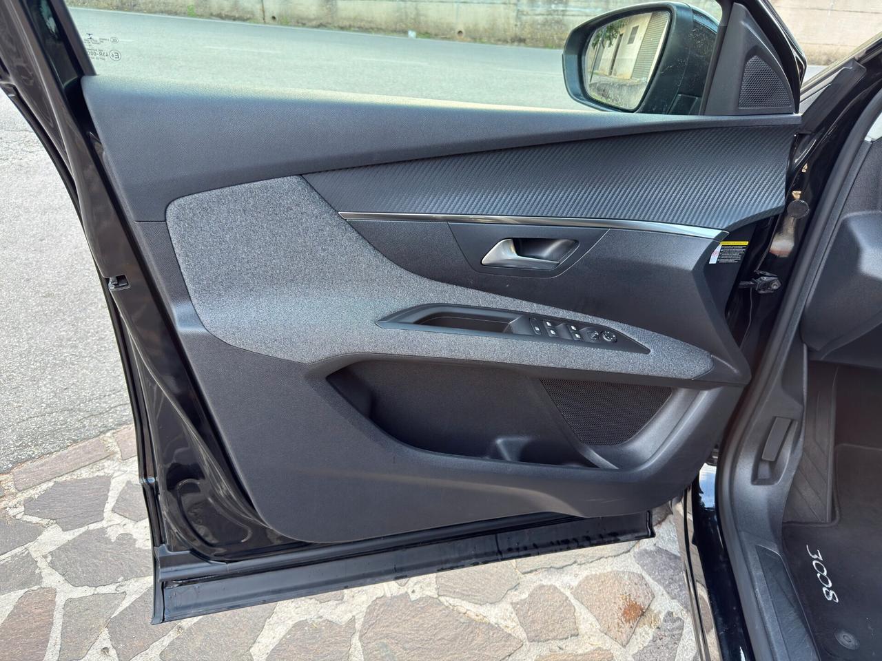 Peugeot 3008 BlueHDi 130cv S&S EAT8 2020