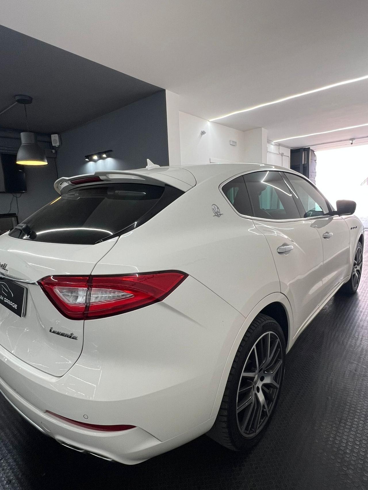 Maserati Levante V6 Diesel AWD Gransport