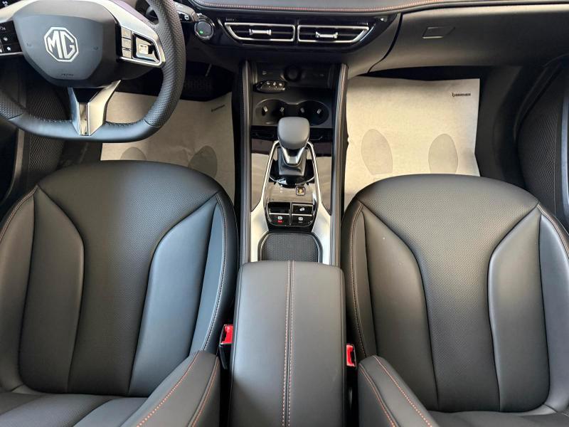 Mg HS 1.5 hybrid+ Luxury auto