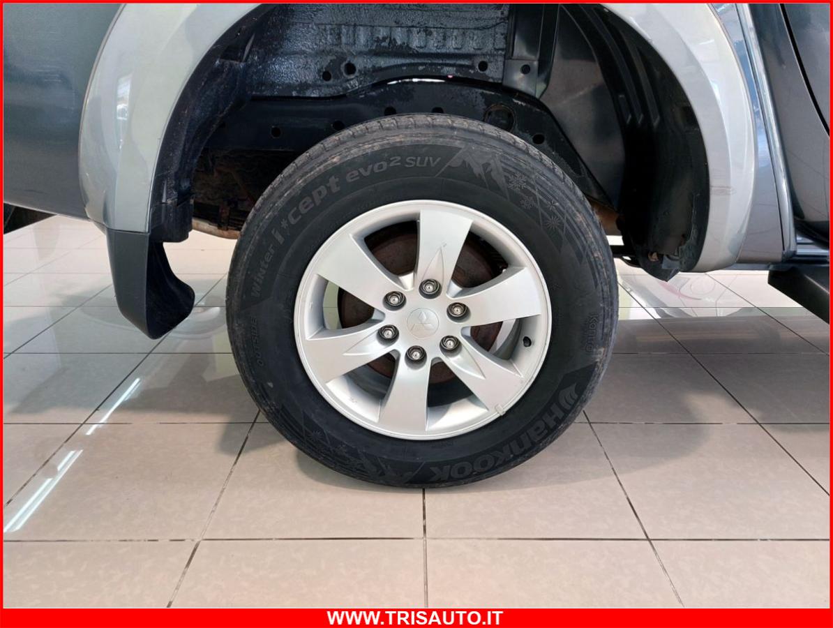 MITSUBISHI L200 2.5 Di-D Doppia Cabina Insport