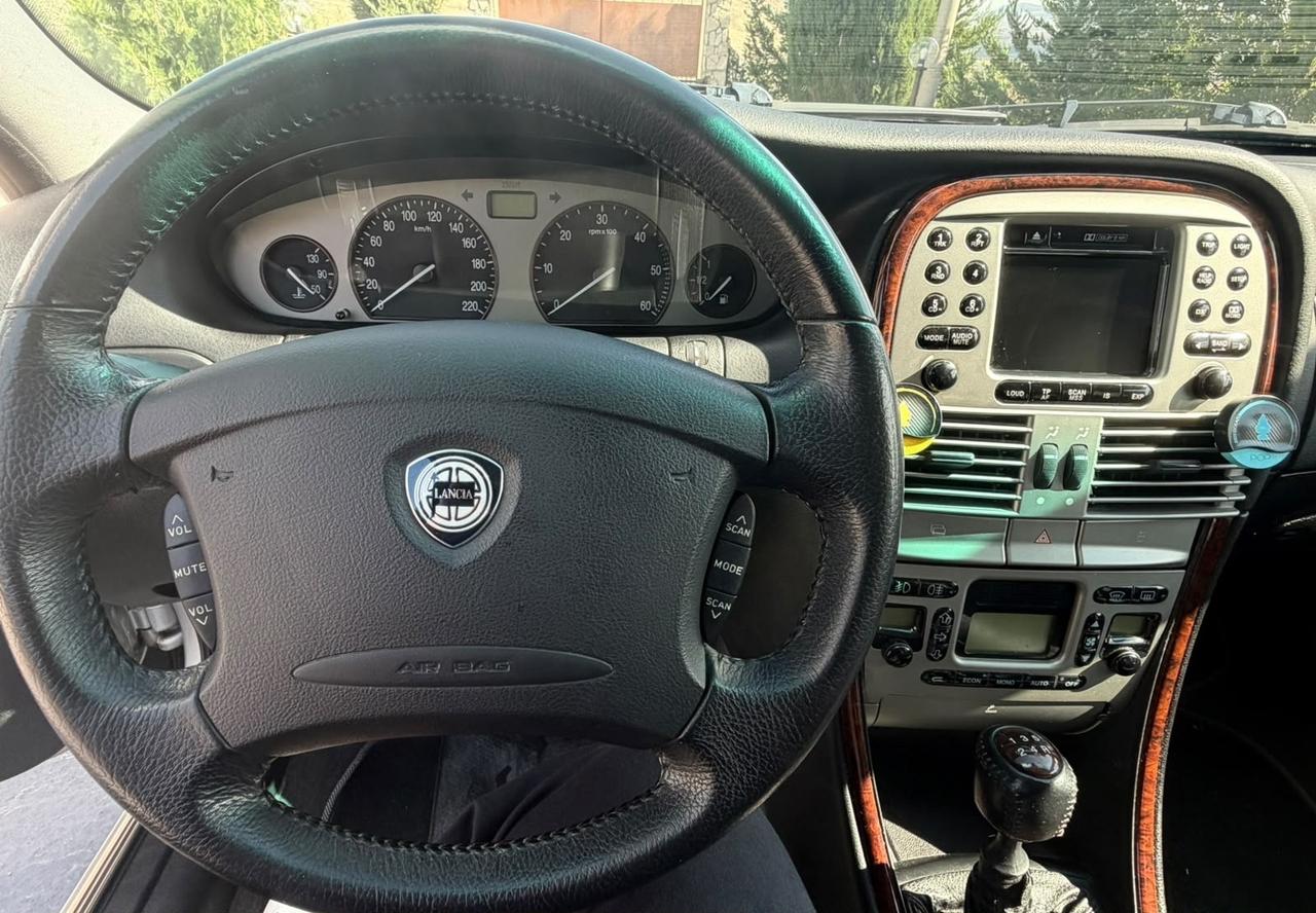 Lancia Lybra 1.9 JTD cat