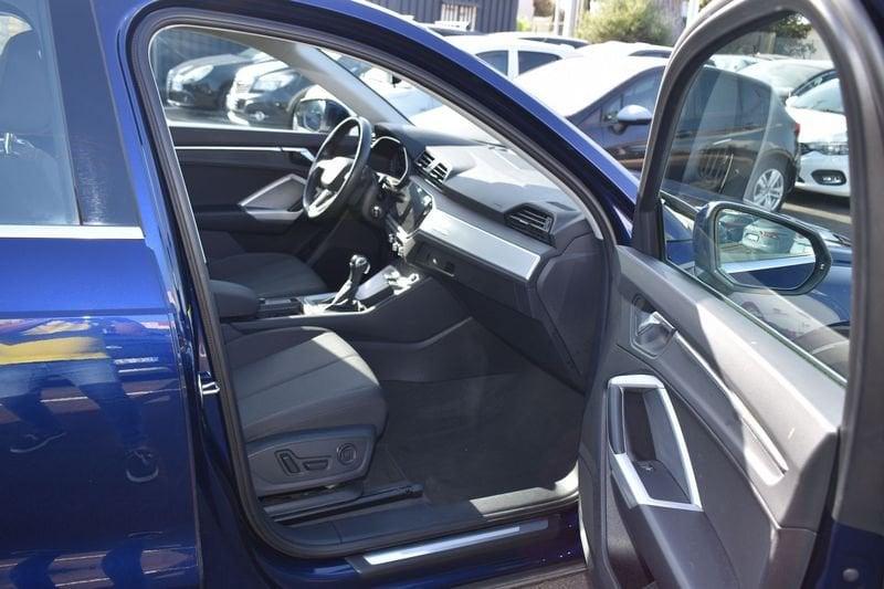 Audi Q3 40 TDI quattro S tronic Business Advanced