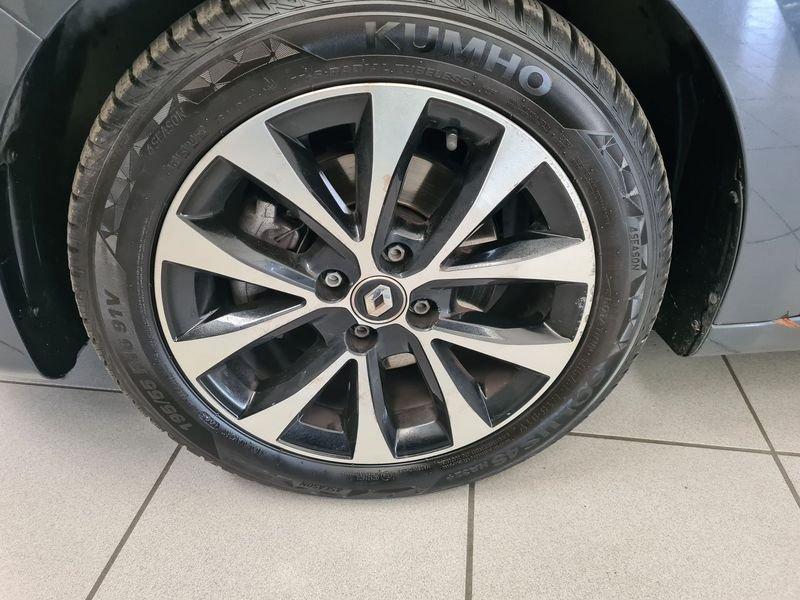 Renault Clio 1.6 Hybrid E-TECH 140cv INTENS