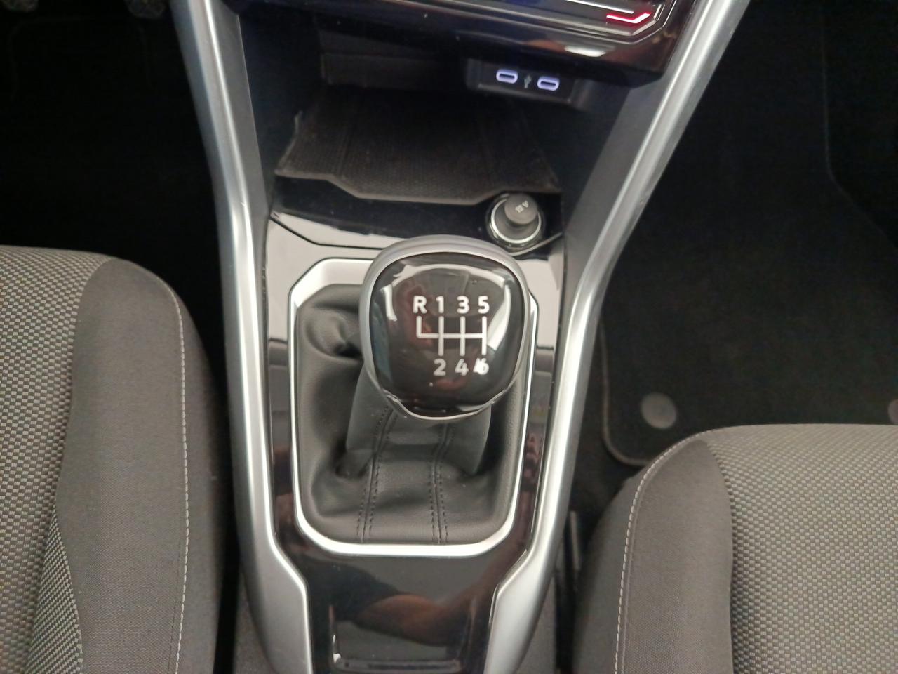 VOLKSWAGEN T-Roc - T-Roc 1.0 TSI Life