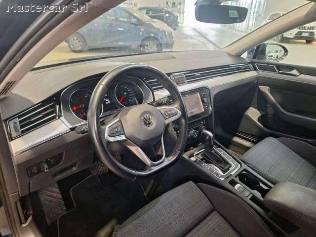 VOLKSWAGEN Passat Variant 1.6 tdi Business dsg 120cv - FZ341SY