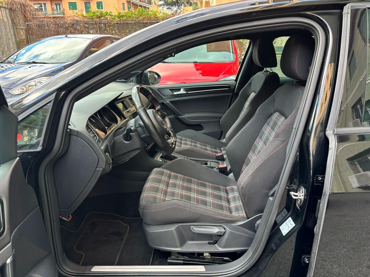 Volkswagen Golf GTI 2.0 TSI 5p. BlueMotion Technology FULL