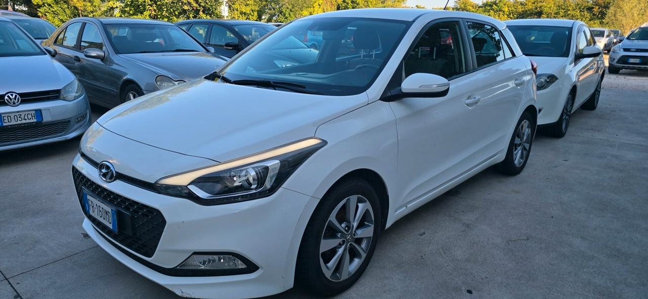 Hyundai i20 1.2 84 CV 5 porte euro 6