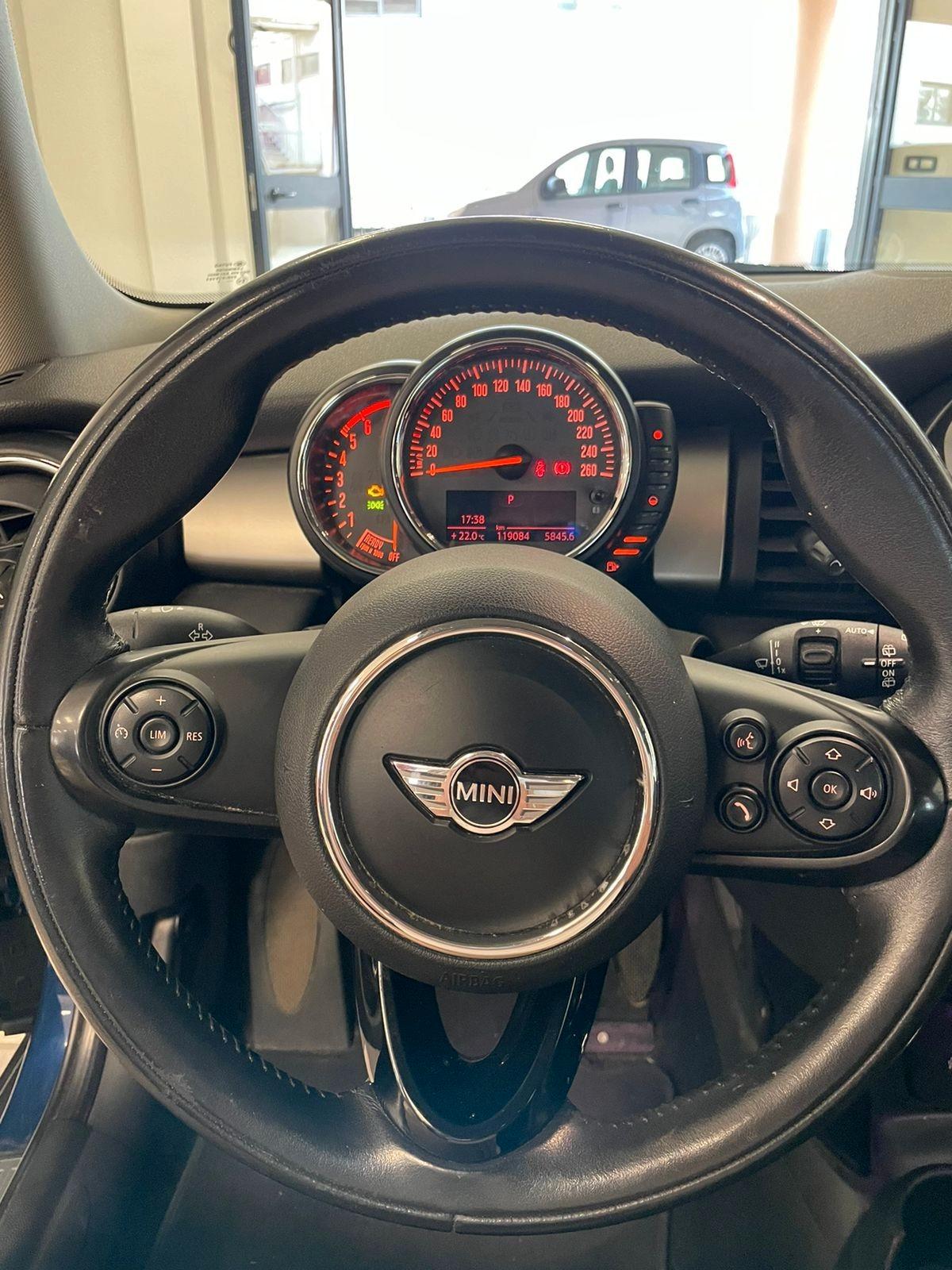 Mini Mini 1.5 Cooper D 5 porte-2015