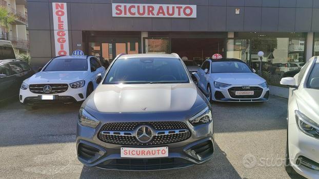 MERCEDES-BENZ GLA 200 d Premium AMG "MULTIBEAM"N