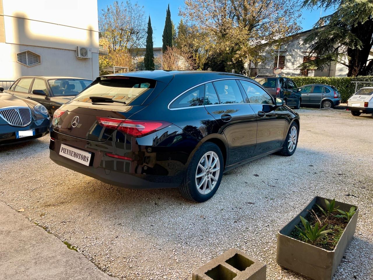 Mercedes-benz CLA 180 BENZINA Auto Shooting Brake NEOPATENTATI