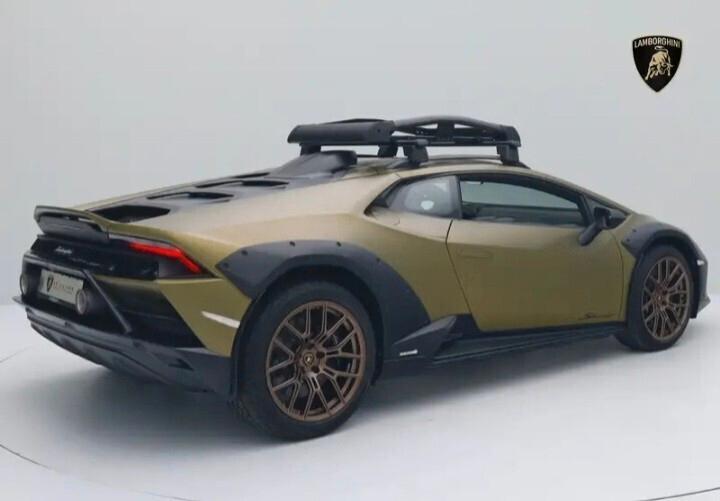 Lamborghini Huracan SPETTACOLARE Sterrato my 24 verde gea garanzia ufficiale