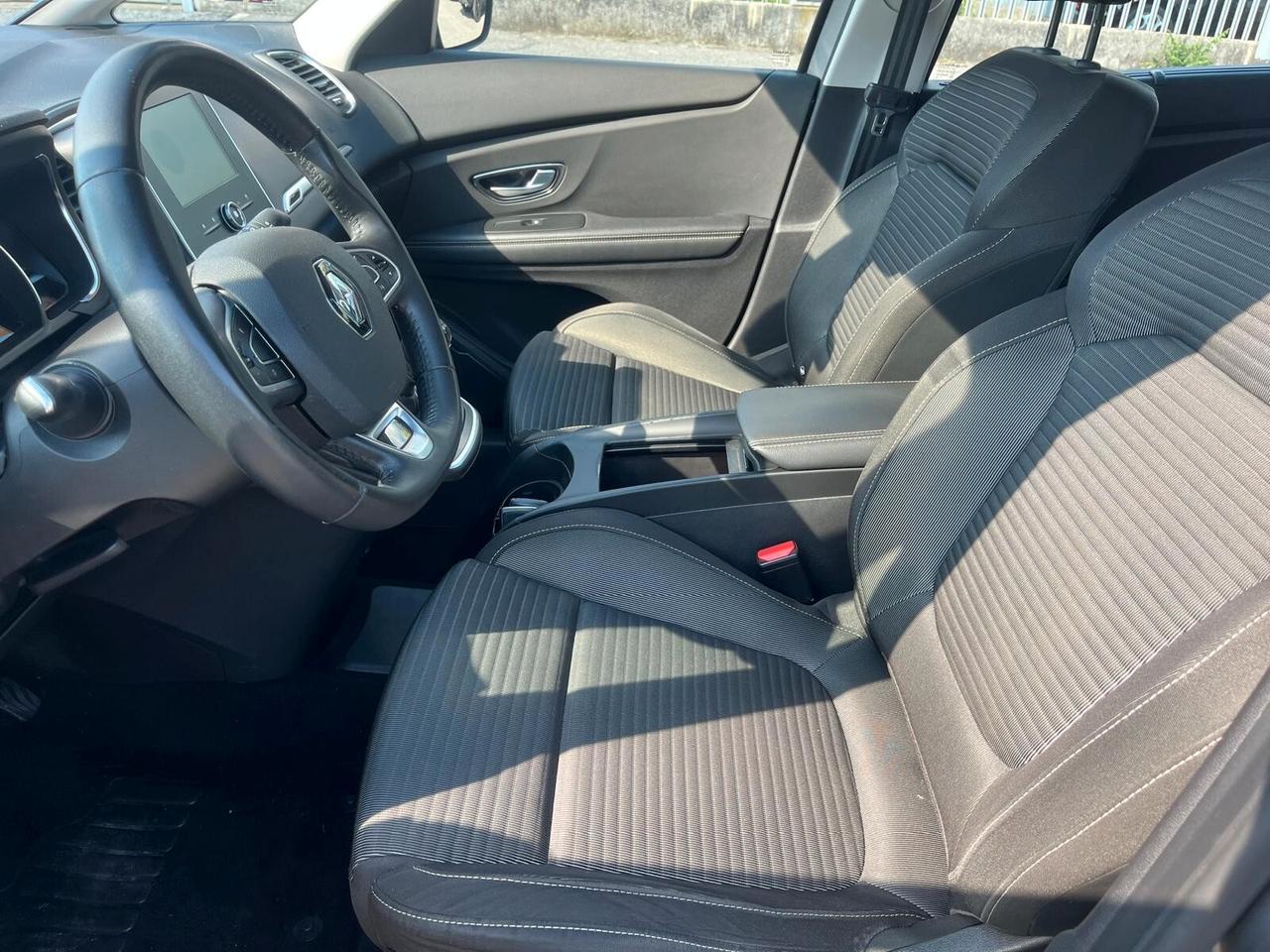 Renault Grand scenic TCe 140 CV