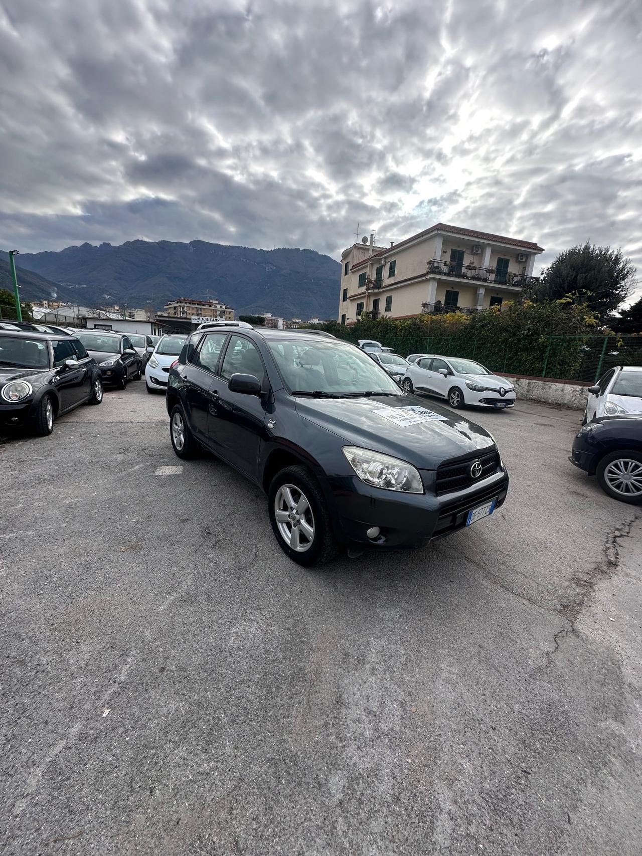 Toyota RAV 4 RAV4 2.2 D-4D 136 CV Luxury