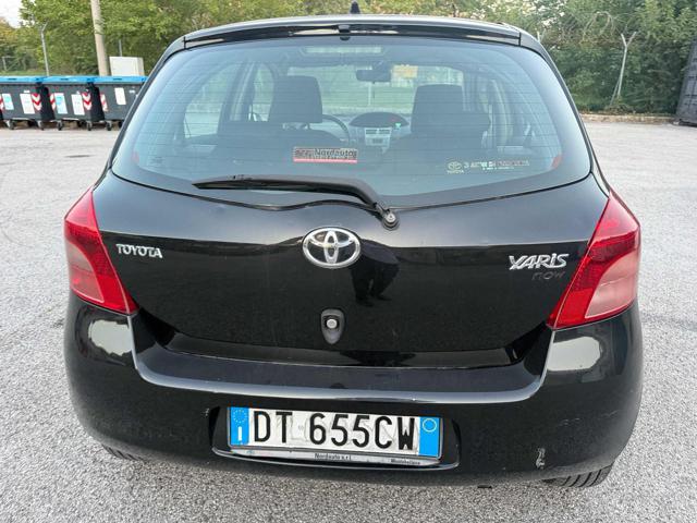 TOYOTA Yaris 1.0 5p Sol senza nessun lavoro da fare