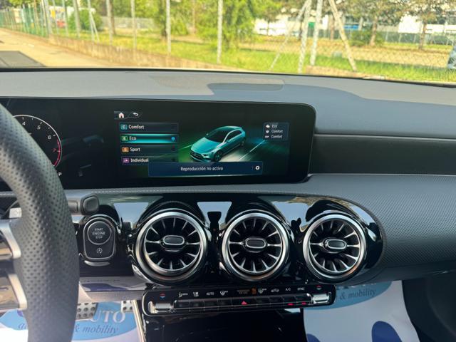 MERCEDES-BENZ A 180 Automatic AMG Line Premium KM.0