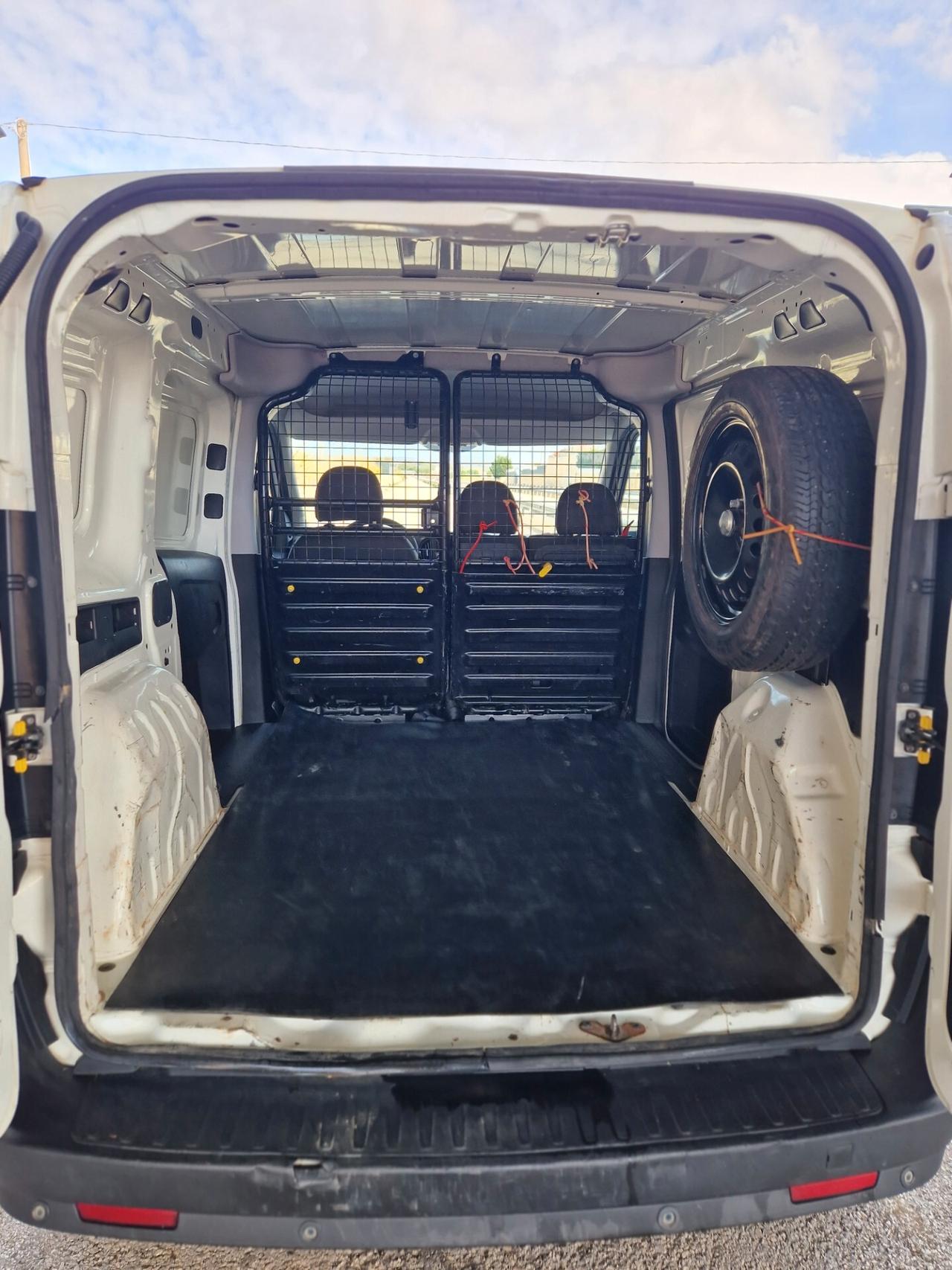 Fiat Doblo Doblò 1.4 T-Jet Natural Power PC-TN Cargo Lamier. SX 3 posti