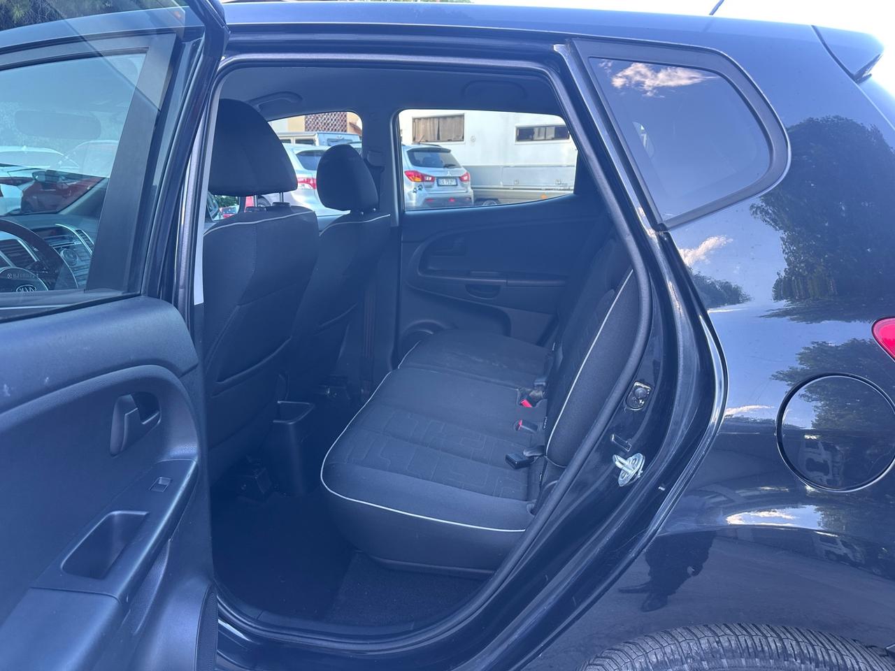 Kia Venga 1.4 CVVT solo 100mila km unipro