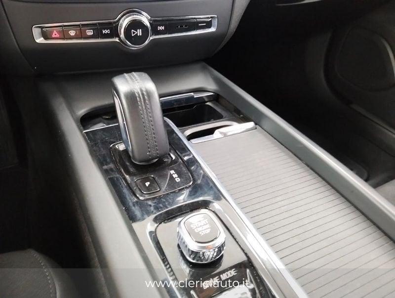 Volvo V60 B4 (d) Geartronic Momentum Business Pro