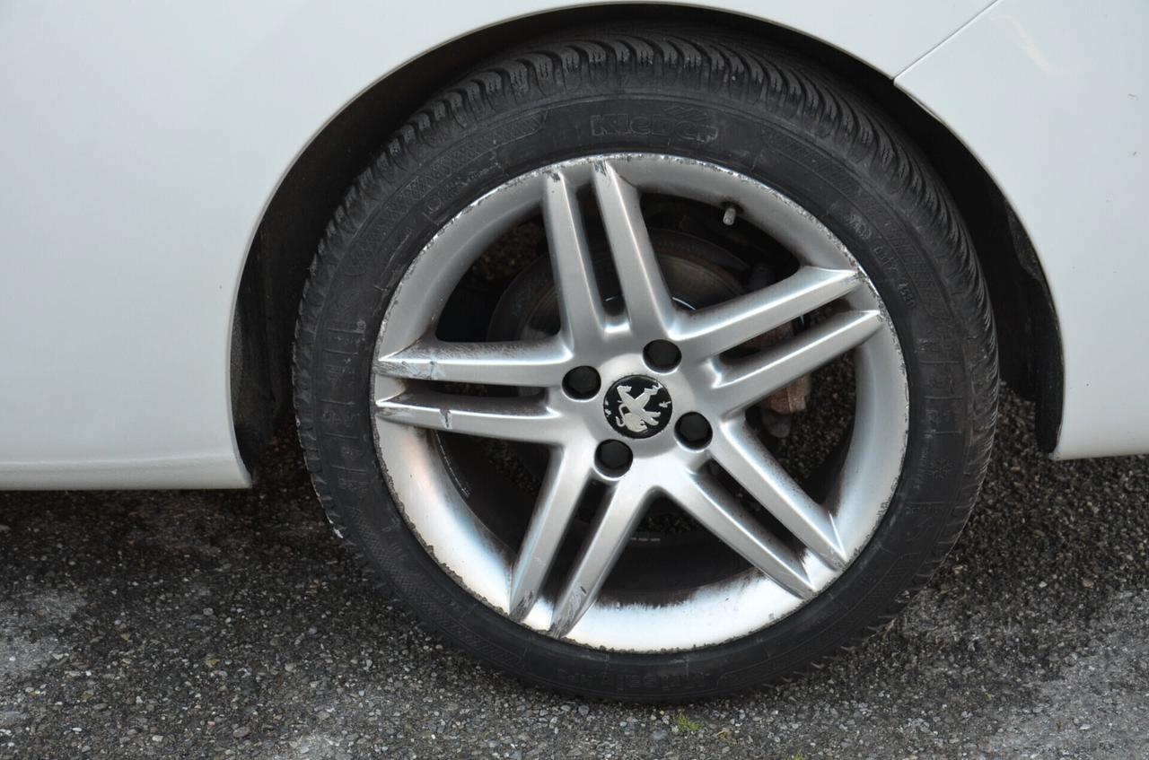 Peugeot 308 1.6 e-HDi 112CV Stop&Start CC Allure