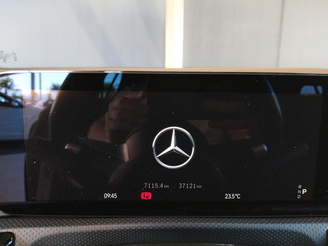 Mercedes-Benz A 180 AMG Line Premium auto