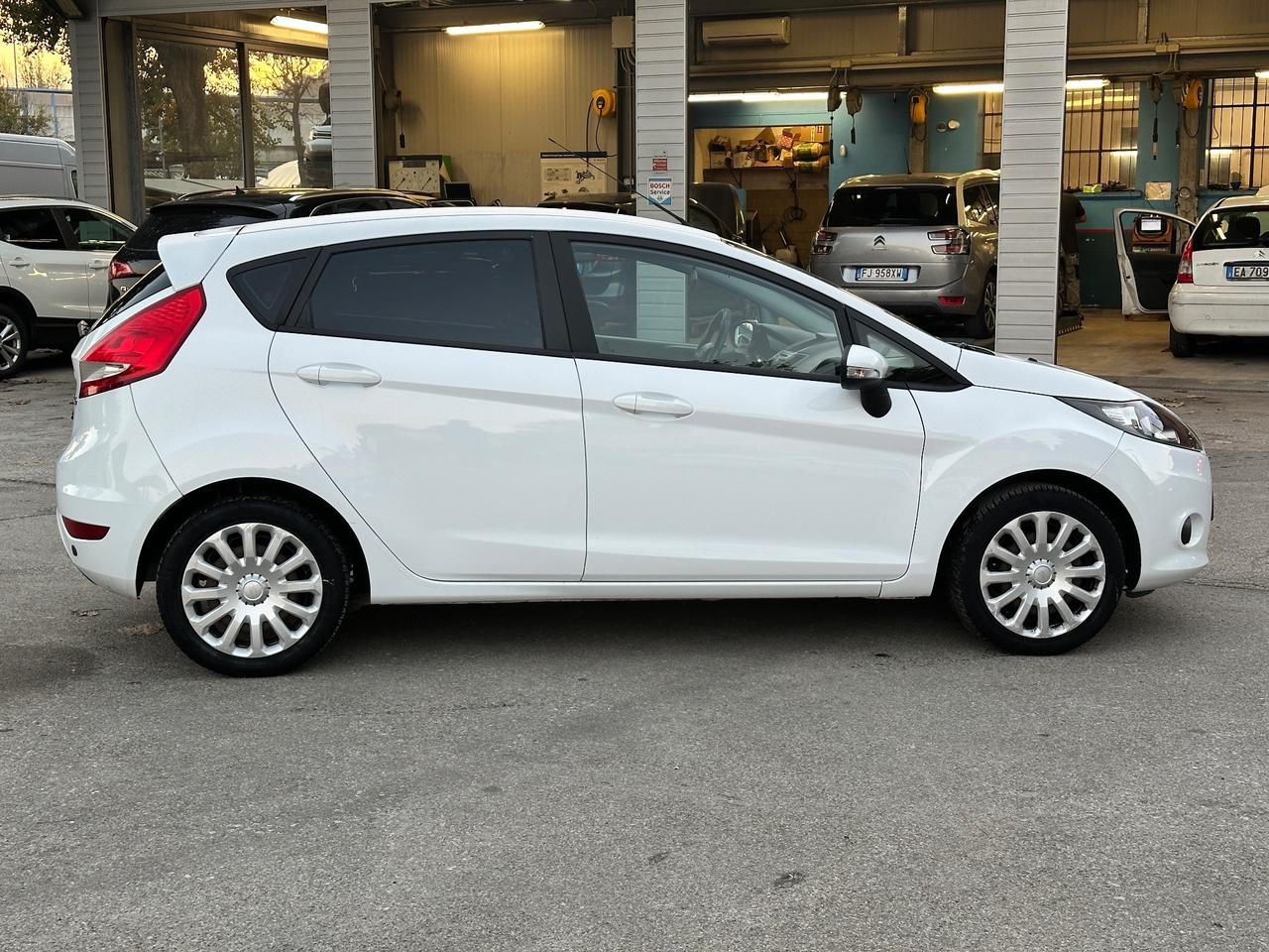 Ford Fiesta 1.4 5 porte Bz.- GPL Titanium