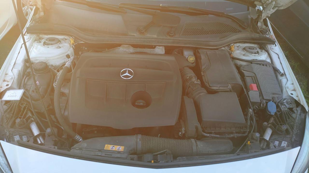 Mercedes-Benz A 180 d Automatic Premium AMG EURO 6