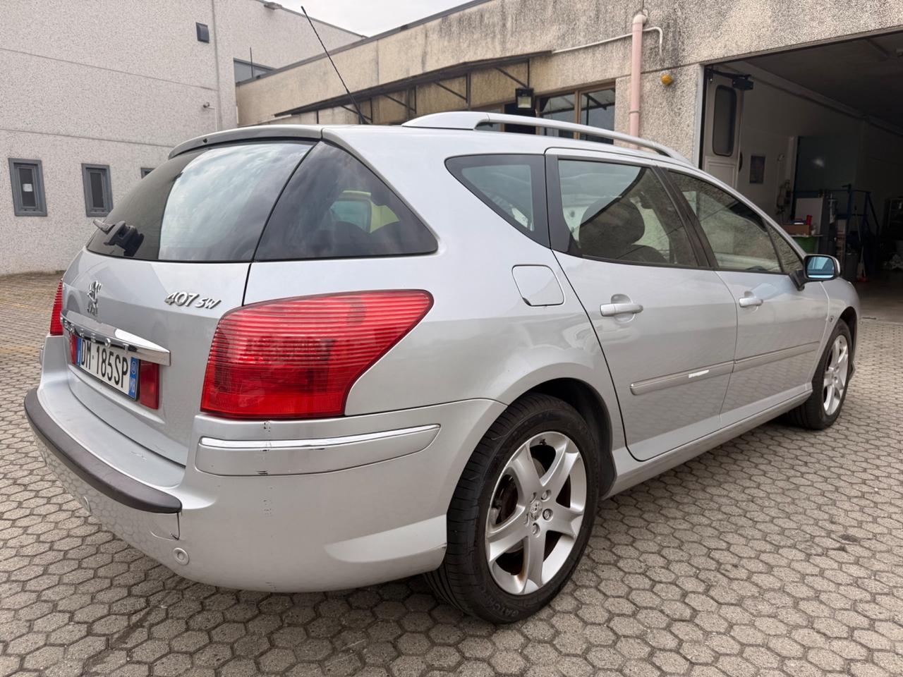 Peugeot 407 2.0 HDi SW Ciel Tecno