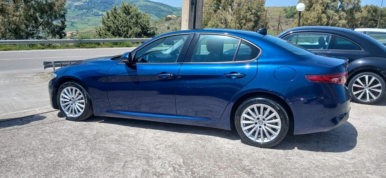 Alfa Romeo Giulia 2.2 Tdi 150 CV Super - 2017