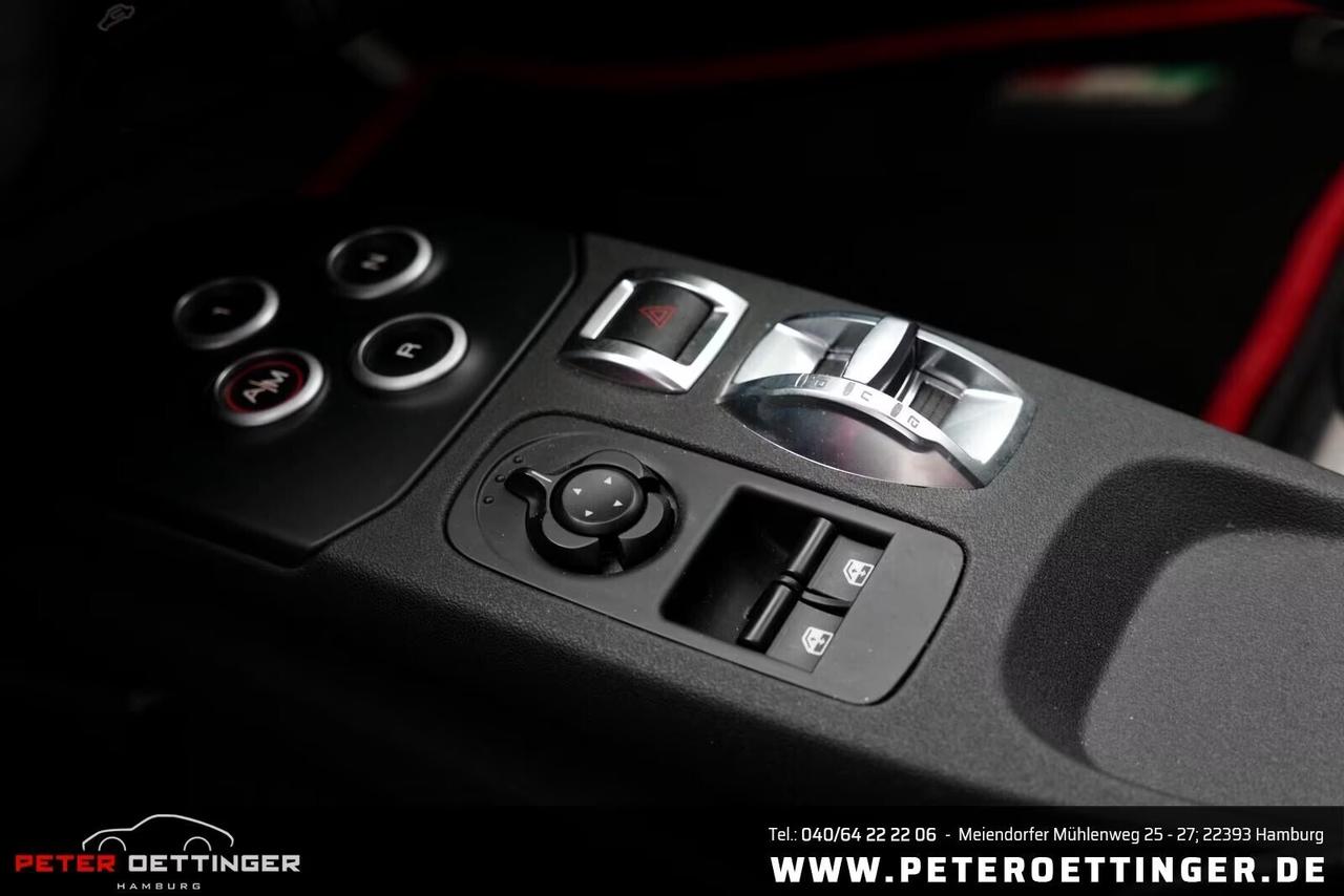 Alfa Romeo 4C 1750 TBi CARBON/FULL OPTIONAL