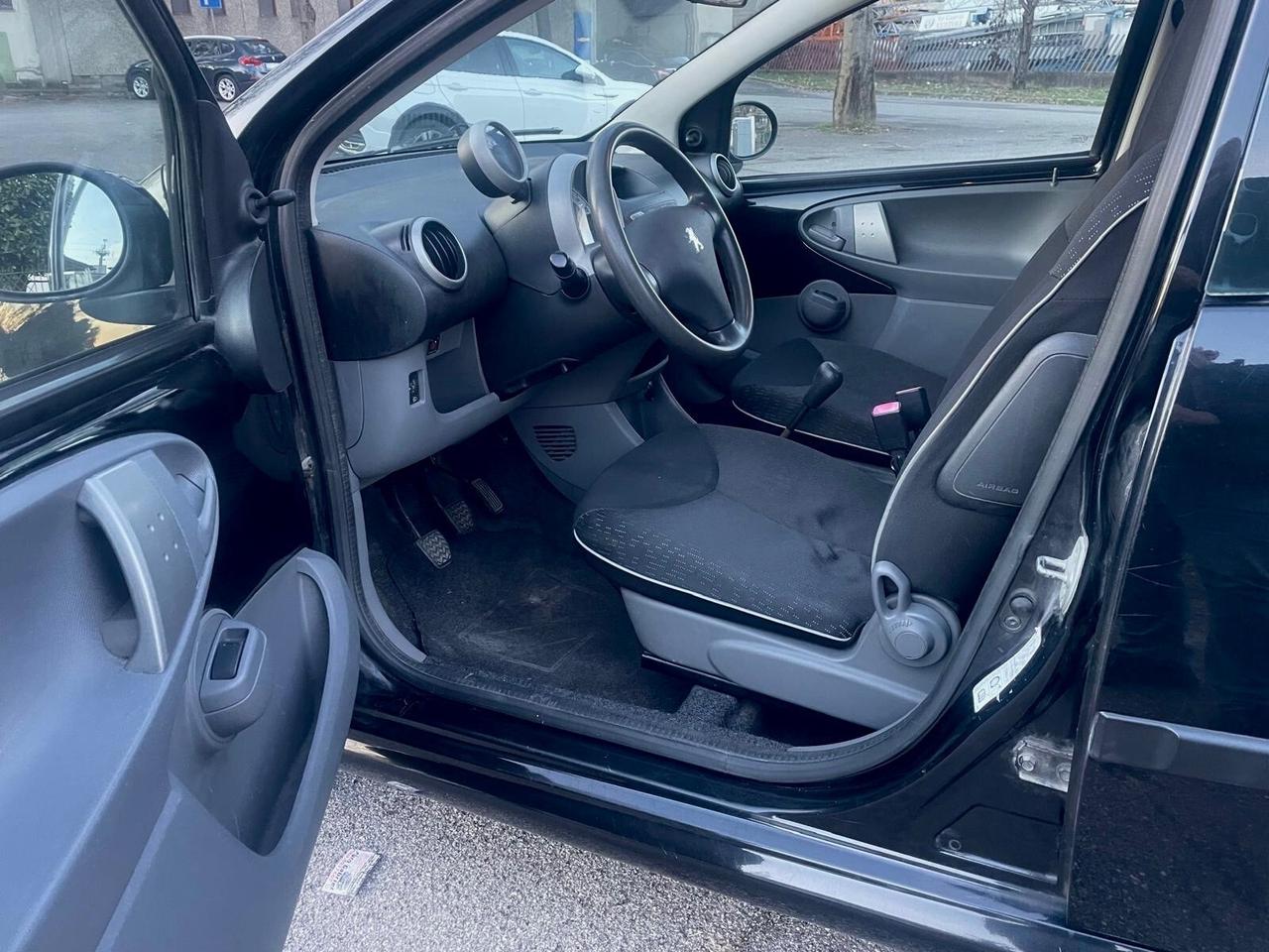 Peugeot 107 1.0 68CV 5p. Desir PER Neopatentati