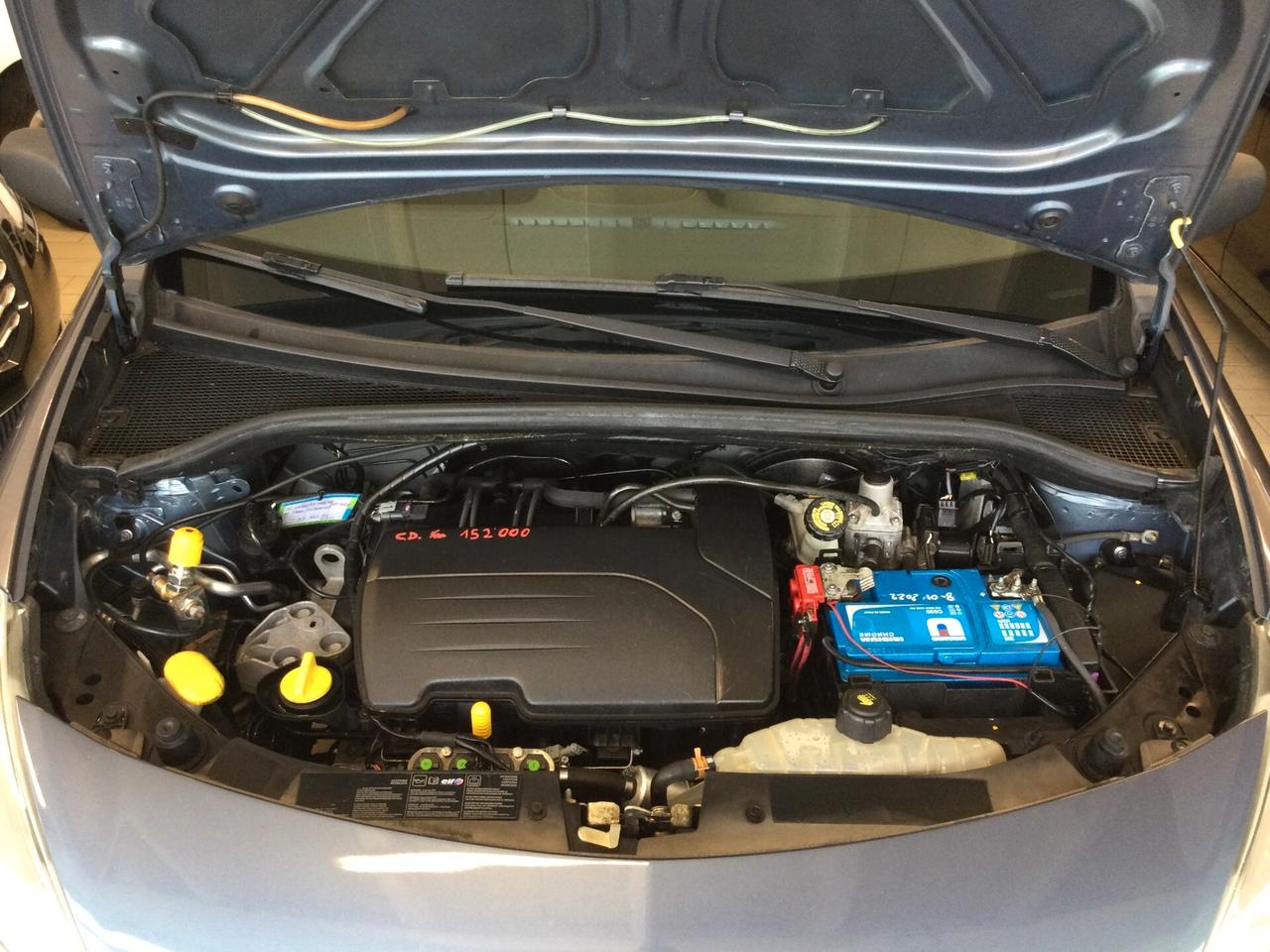 Renault Clio 1.2 16V 5 porte Natural Power