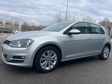 Volkswagen Golf 1.6 TDI 110 CV*Automatik*Neopatentati*