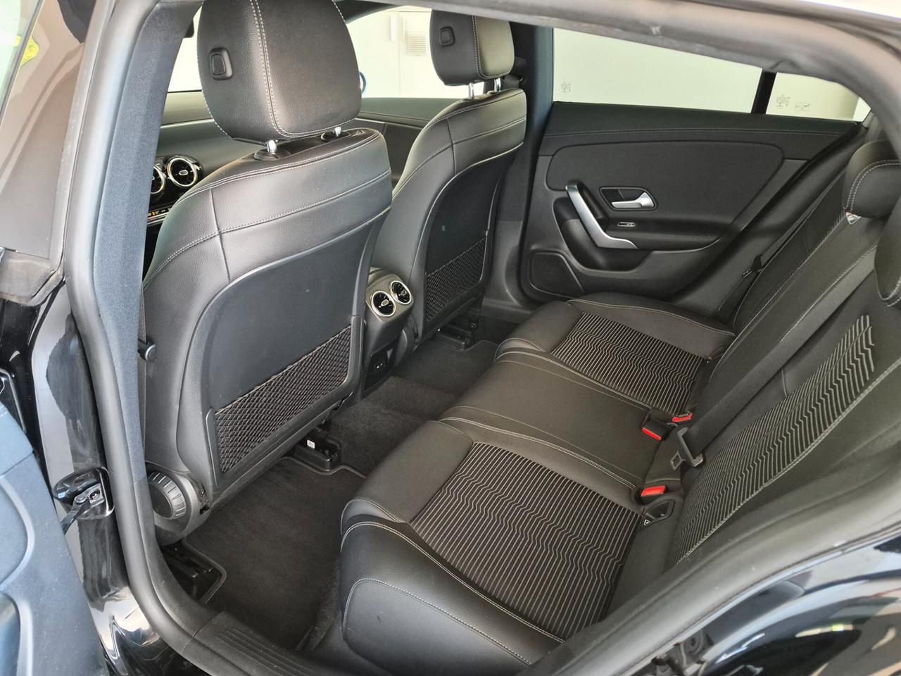 Mercedes-Benz CLA 200 D SHOOTING BRAKE SPORT AUTOMATICA AUTO 1 PROPRIETARIO